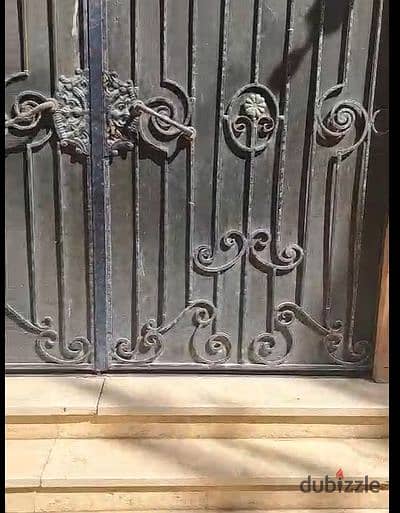 For Sale: 315 sq m Apartment in District 4, Neighborhood 7, 6th of October City