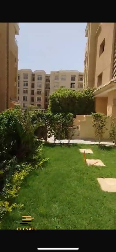 شقة بحديقة خاصة تشطيب مميز للايجار _ سراي