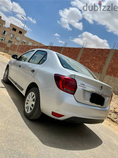 رينو لوجان 2022