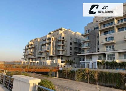 Apartment for sale 196m 3 Bedrooms ready to move Prime Location with Distinctive View in Hyde Park New Cairo near Mivida & Mountain view icity