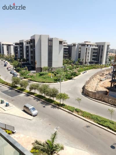 للايجار قانون بكمبوند بريفادو مدينتي شقه 84م شامل التكيفات