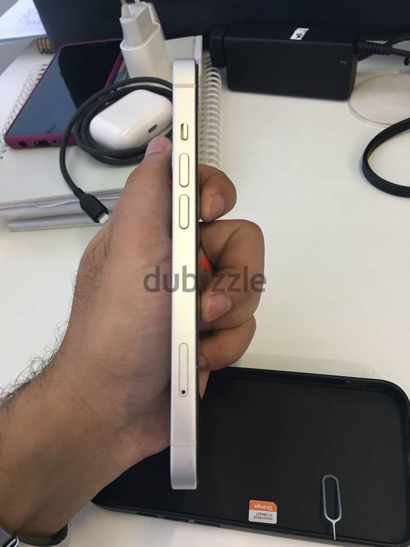 Apple - iPhone 14 2