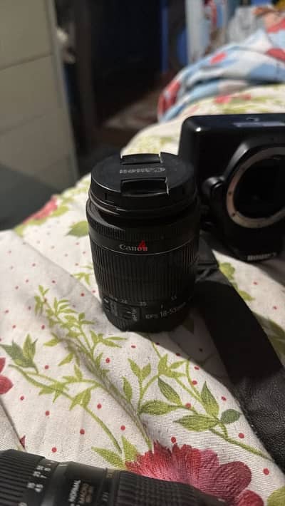 Canon eos 1300D with lens and it bag كسر زيرو