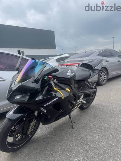 Honda car 1000rr