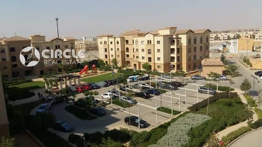 شقة ٢٠٠م للإيجار في كمبوند ميفيدا