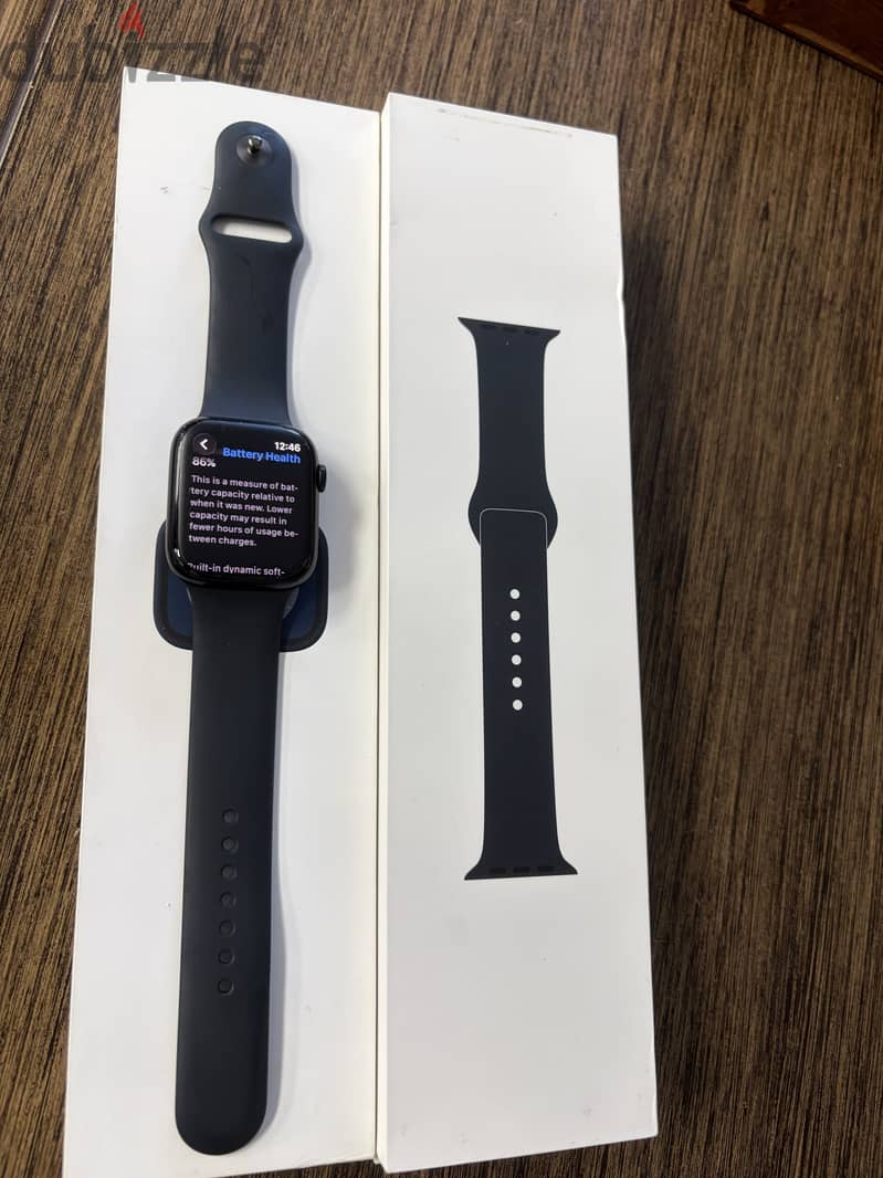 Apple watch series 8 3