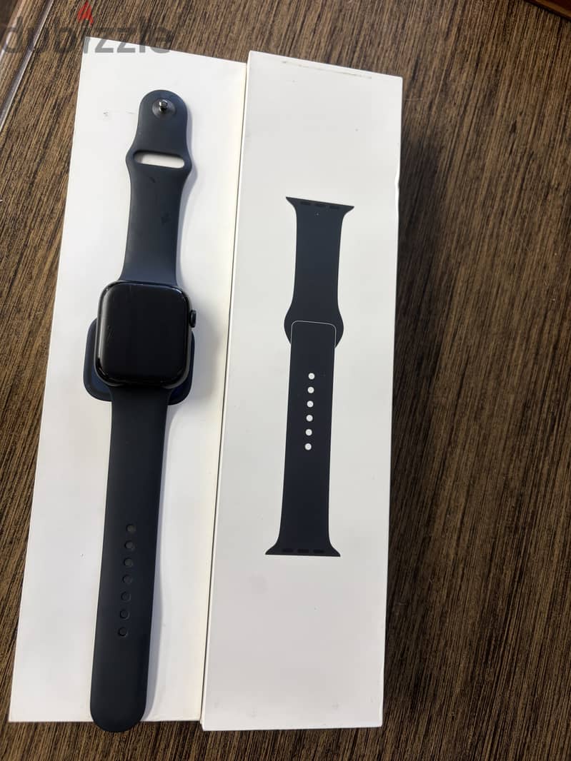 Apple watch series 8 4