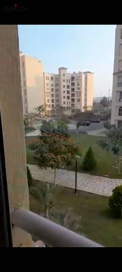 Apartment for Rent under the New Law in Madinaty B2, Group 21, with an area of 201 sqm, in a prime location directly facing the services area, and clo