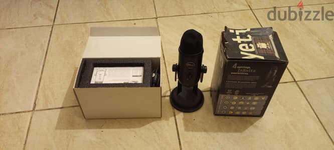 ميكروفون بلو يتي اسود (Blue Yeti USB Blackout) بحالة جيدة بالعلبة