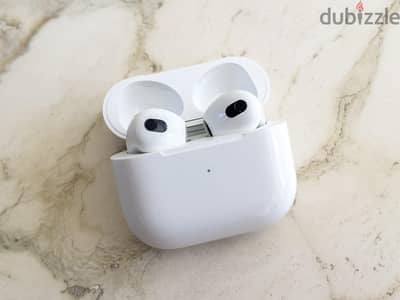 مطلوب فردة سماعة شمال apple airpods 3 مش شرط في اسكندريه