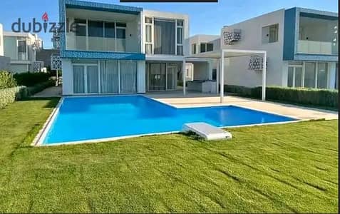 لسرعة البيع بالسعر القديم شاليه بكمبوند ( فوكا باي ) جاهز للمعاينة غرفتين متشطب بالتكييفات والمطبخ فيو عالبحر واللاجون بالساحل الشمالي رأس الحكمة