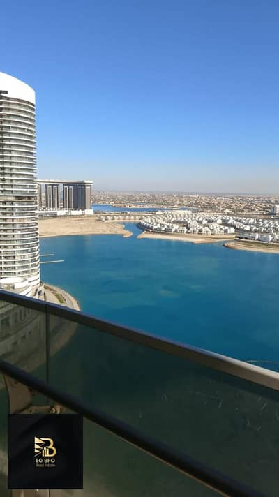 شقة للبيع بـ Lagoon View وغرفة مربية في أبراج العلمين (برج 07)