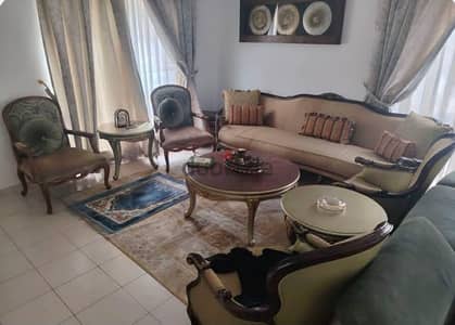 صالون فرنسي 4 مقاعد و3 ترابيذات