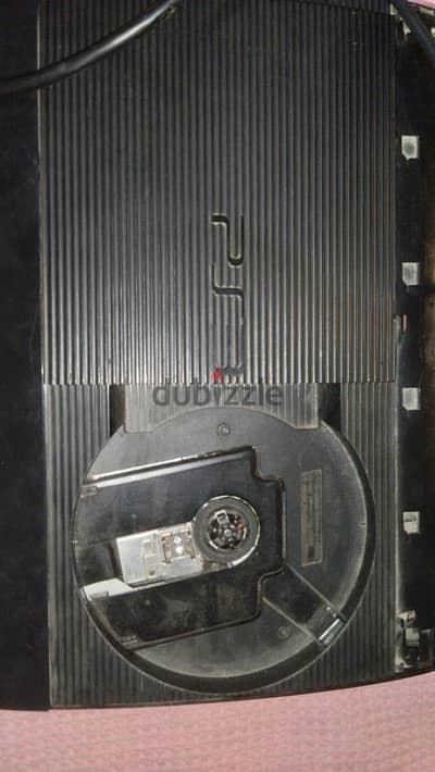 جهاز playstation 3 بحالة جيدة جدا التفاصيل في الوصق