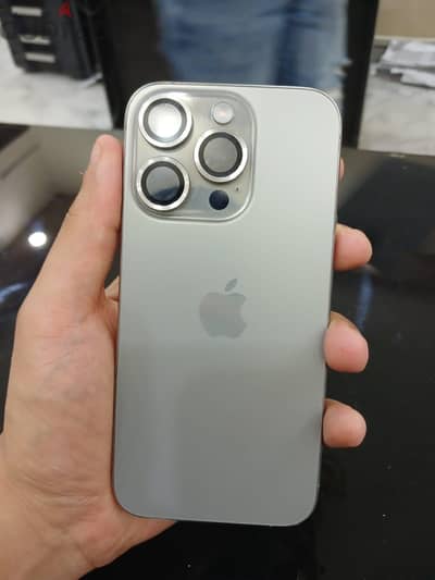 آبل - آيفون 15 برو
