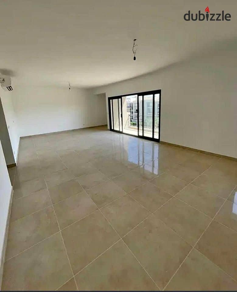 شقة بـ٣ غرف نوم في فيفث سكوير المراسم، صورة ١٣ من ١٨