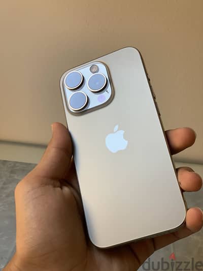 آبل - آيفون 15 برو