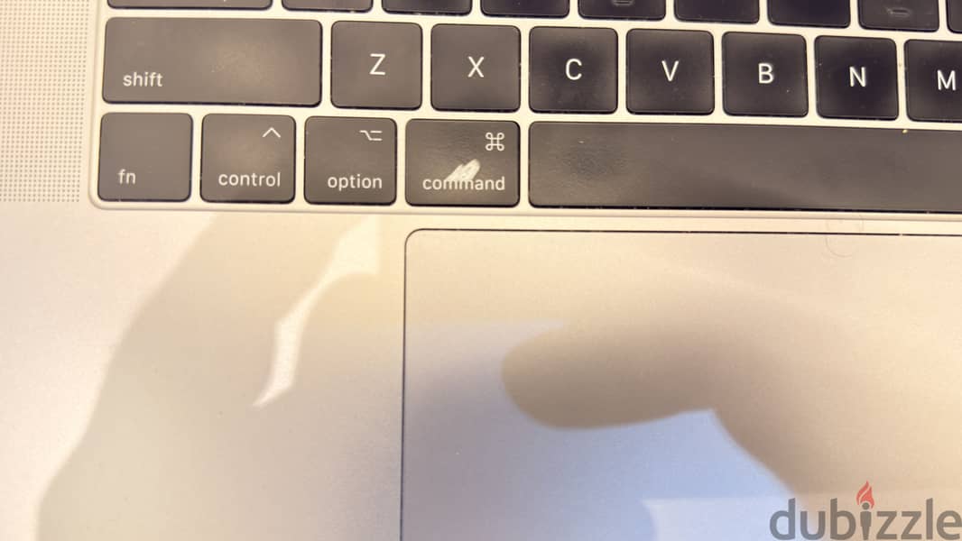 MacBook Pro very good condition 3