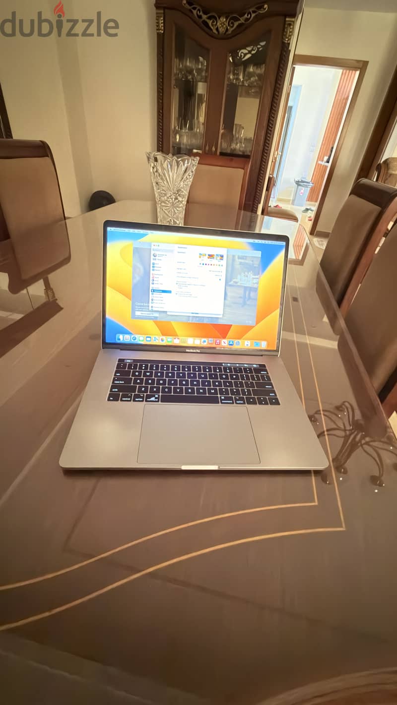 MacBook Pro very good condition 7