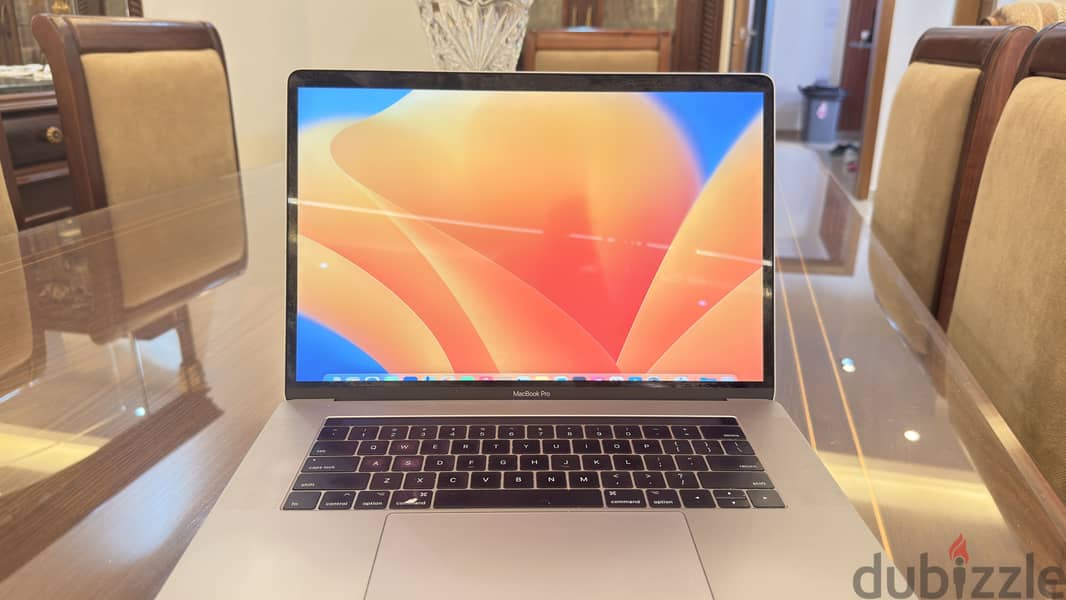 MacBook Pro very good condition 13