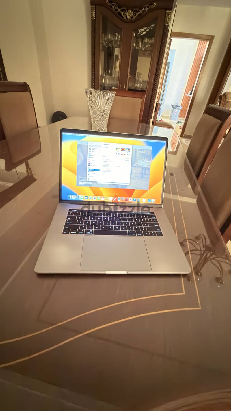MacBook Pro very good condition 23
