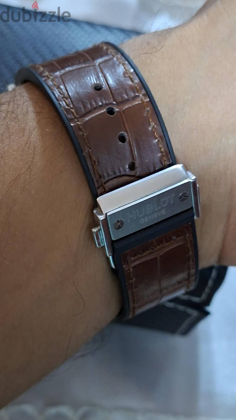Hublot 1