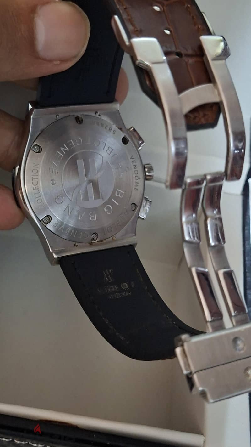 Hublot 2