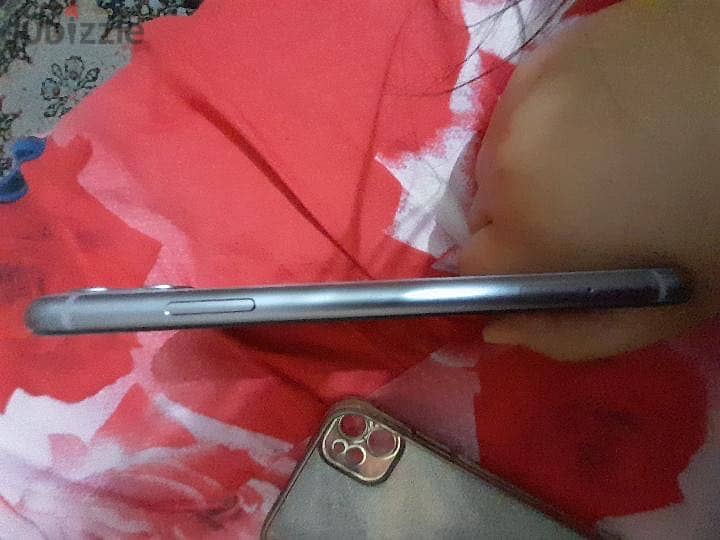 Apple - iPhone 11 6