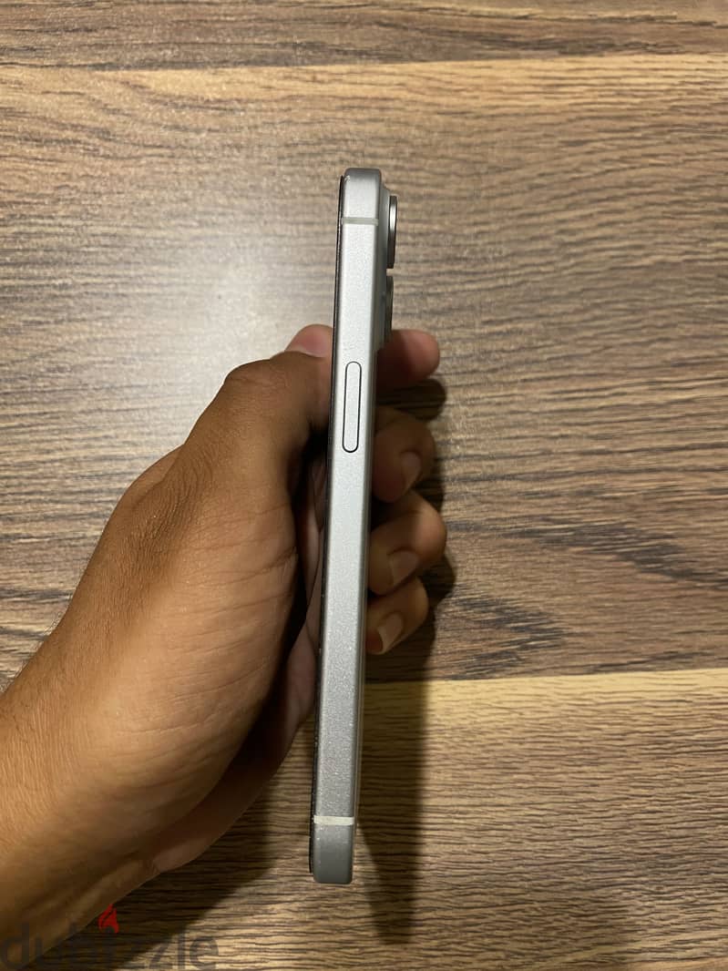 Apple - iPhone 15 1