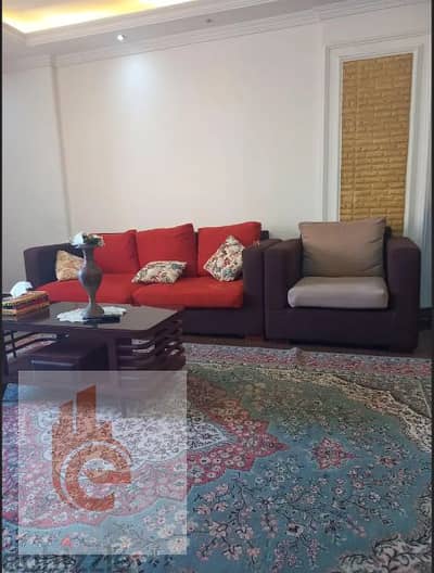 شقـة مفـروشة خطــوات مـن نـادى سبورتـنج