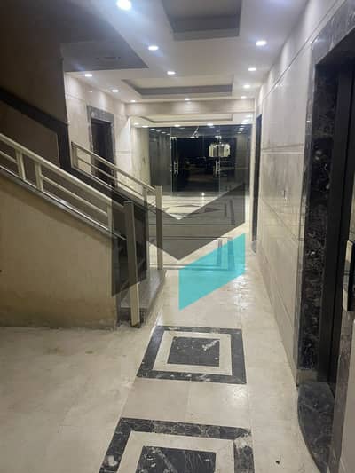 Apartment for Sale in Wesal views Compound, 220 sqm, Ground Floor with Garden, in a Prime Location.