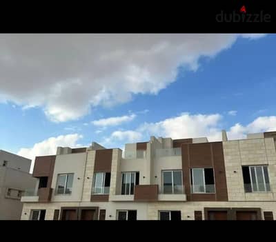 تاون هاوس للبيع في ازار2