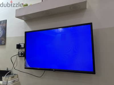 تلفزيون JAC مقاس 32 بوصة LED بحالة ممتازة