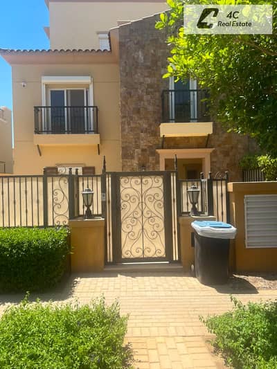 Lowest price rent in mivida emmar masr twinhouse for rent 300m finished with acs , kitchen ready to move new cairo fifth settlement