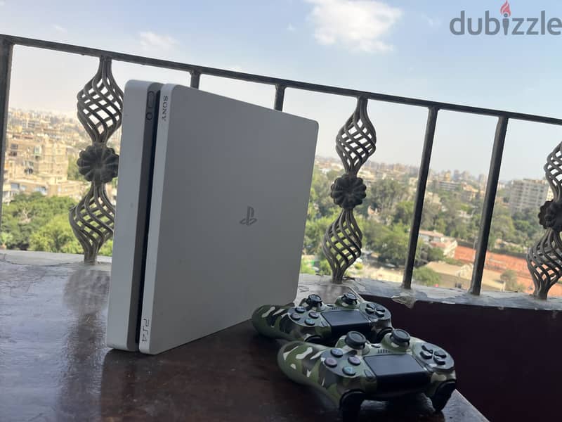 Ps4 slim 1