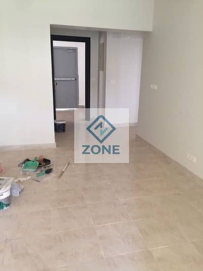 Apartment for sale in Madinaty, 183 square meters, wide garden view, next to the mosque and services, B2