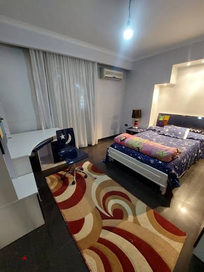 220 square meters apartment for rent in Abbas Al-Aqqad