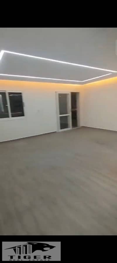 شقة لقطه للـبــيــع مدينتي B6  المساحه : 82  الدور  : الأرضي   التقسيمات : غرفتين - وصاله - ومطبخ وحمام  الفيو : (Double View)   قريب للحركه والنادي والثاوث بارك   تشطيبات خاصة  المطلوب : 4.200. 000 للتواصل فون او واتساب 01002715806