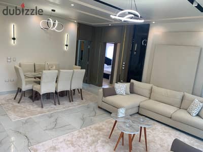 شقة للإيجار مفروشة بالكامل 144 متر 2 غرفة نوم موقع مميز داخل كمبوند ليك فيو ريزيدنس