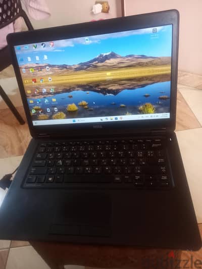 للبيع لابتوب Dell Latitude E5450 بحالة جيدة جدًا.