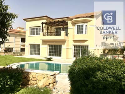 فرصة مميزة | فيلا 1000م للإيجار متشطبه بالكامل نصف مفروشه داخل Lake View Residence - القاهره الجديده -التجمع الخامس - 5غرف