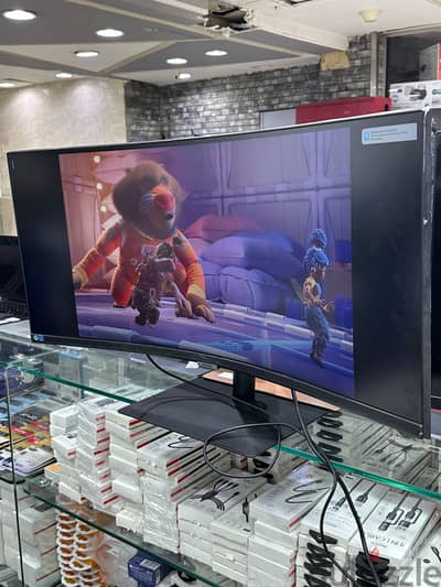 للبيع شاشة كمبيوتر Samsung منحنية 34 بحالة الزيرو Ultra WQHD 100 هرتز