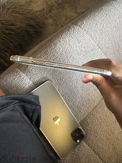 Apple - iPhone X