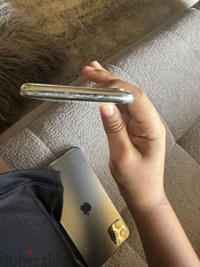 Apple - iPhone X 1