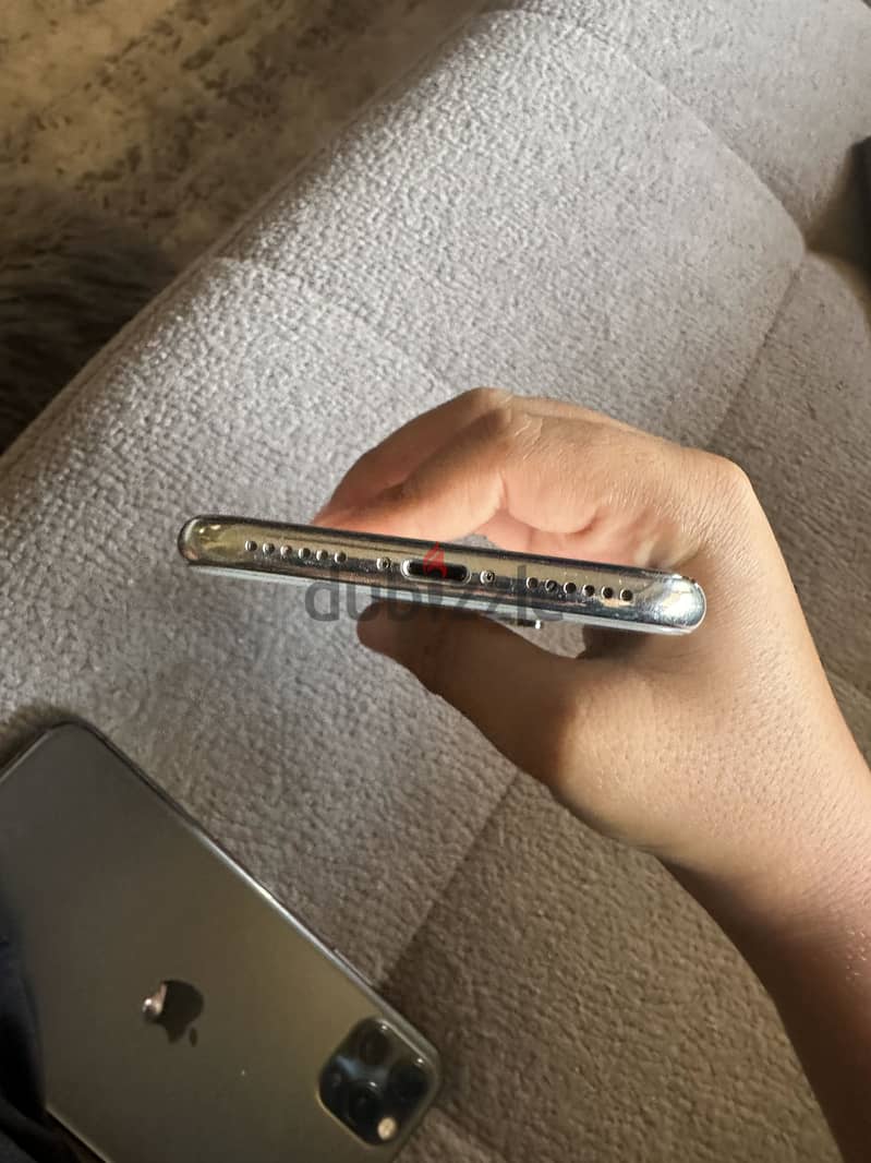 Apple - iPhone X 2