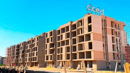 شقه  للبيع  كاملة التشطيب في الشيخ زايد  مشروع ايفر ويست بجوار مول العرب