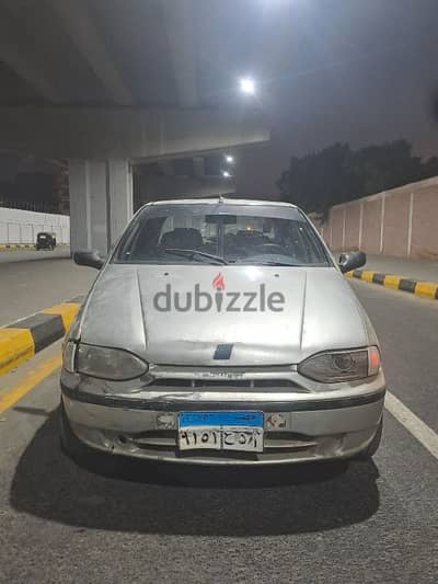 فيات سيينا 2001