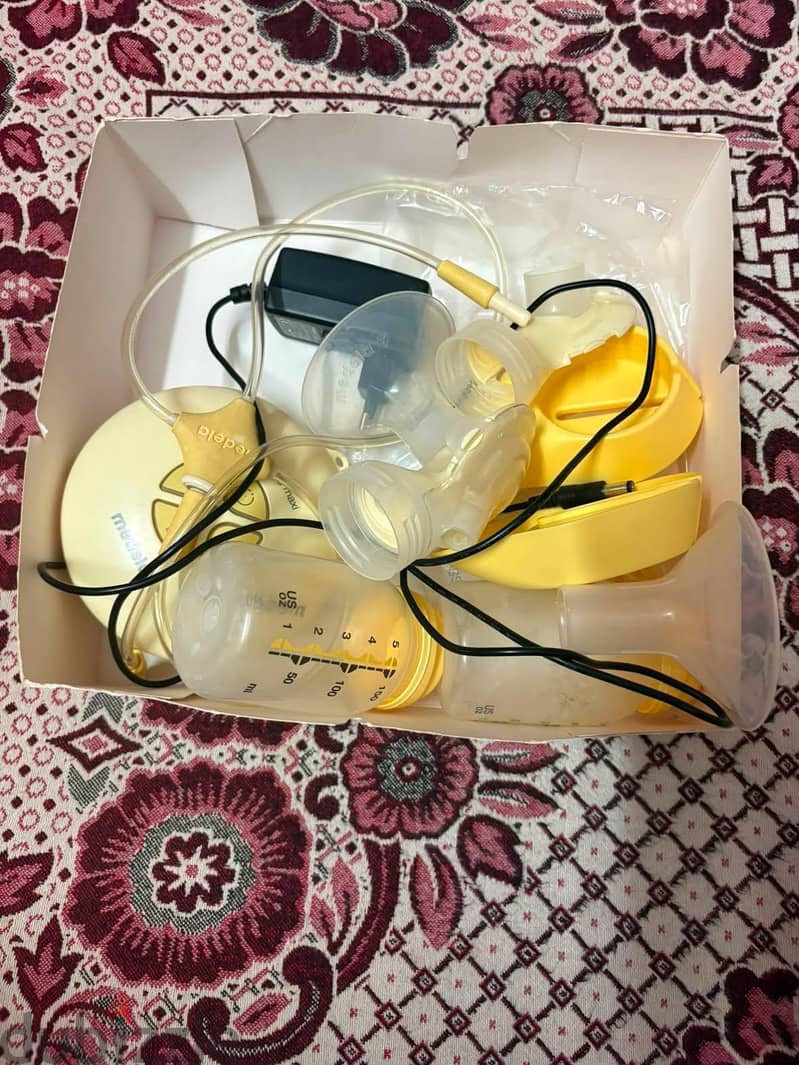 medela pump & save 1
