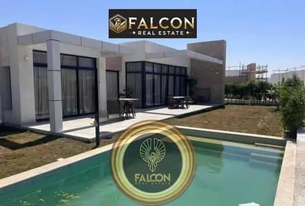 شاليه لقطه على البحر و تشطيب High end بـ التكييفات  للبيع باقساط 8 سنين بدون فوائد و بجوار سيدى حنيش بـ قريه سيلفر ساندس Silver sands