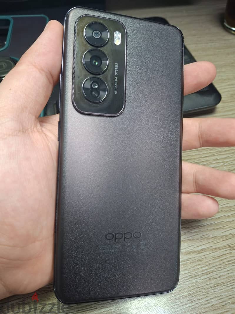 Oppo reno 12 4